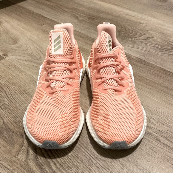 Adidas boost tennis shoes - Picture 1 of 3